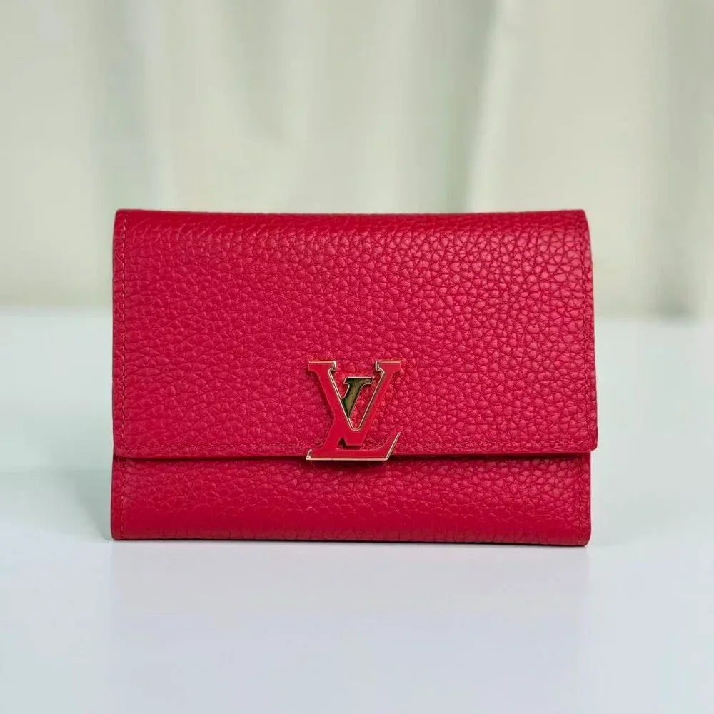 Louis Vuitton Red LV Logo Wallet Full Set with Authentic Orange Box & Cloth - Picture 2 of 9